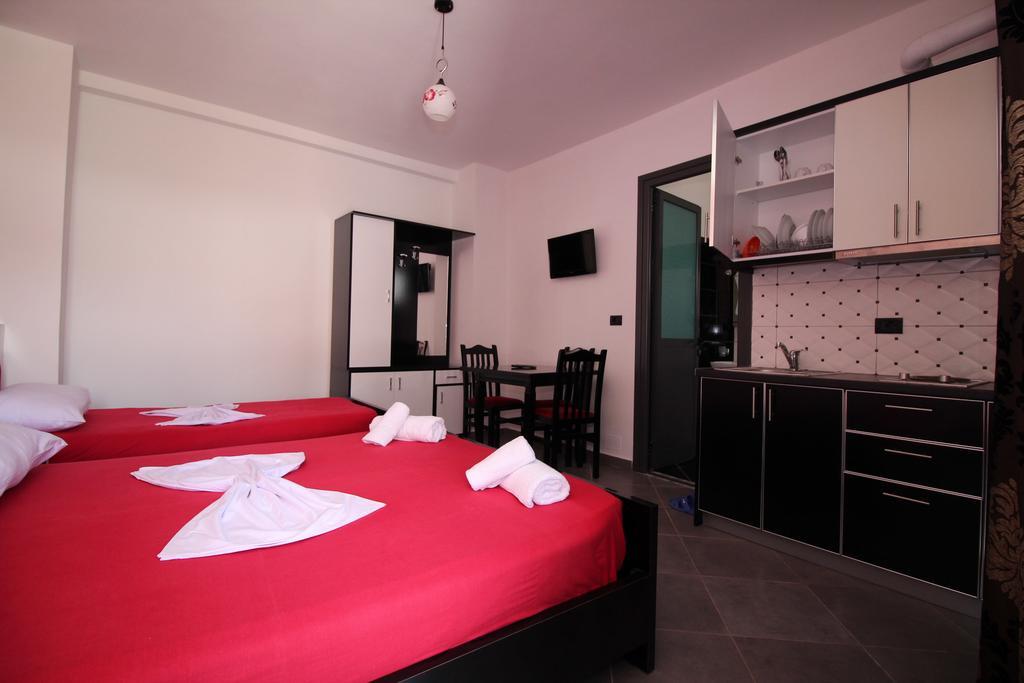 Hotel Ilio Ksamil Exterior foto
