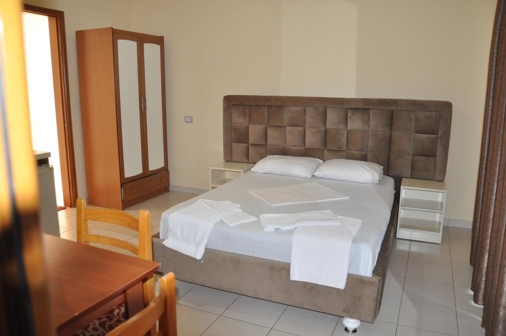 Hotel Ilio Ksamil Exterior foto